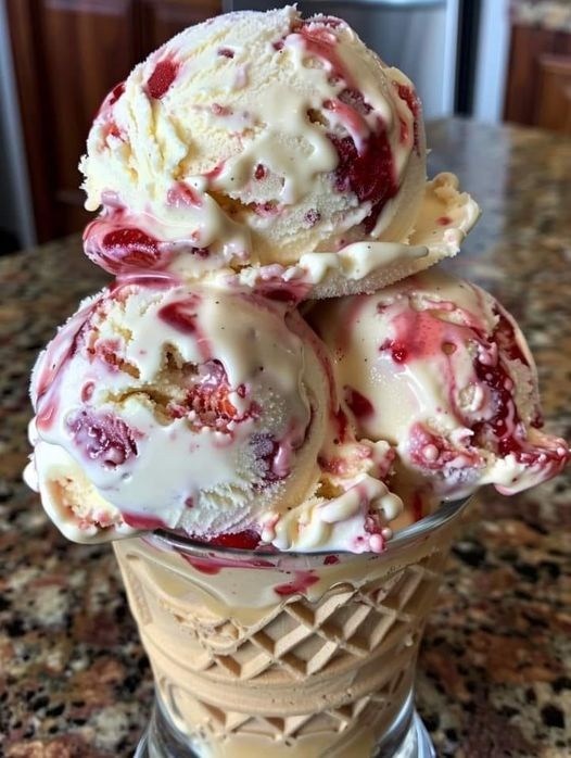 Sorvete de Morango com Creme